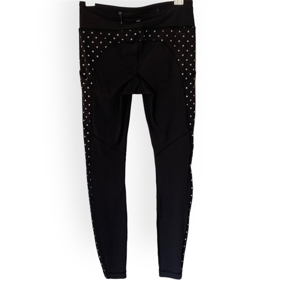 Lululemon Rare Speed Tight IV (Brushed) Reflective Silver Sequin EUC Size - 6 - Picture 13 of 13